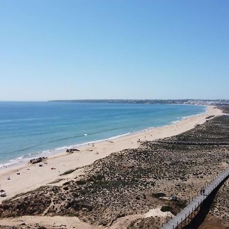 Charming Beachside Apartment- The Perfect Getaway! Αλμπουφέιρα Εξωτερικό φωτογραφία