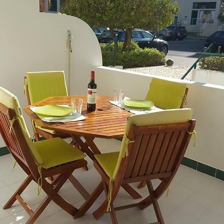 Charming Beachside Apartment- The Perfect Getaway! Αλμπουφέιρα Εξωτερικό φωτογραφία